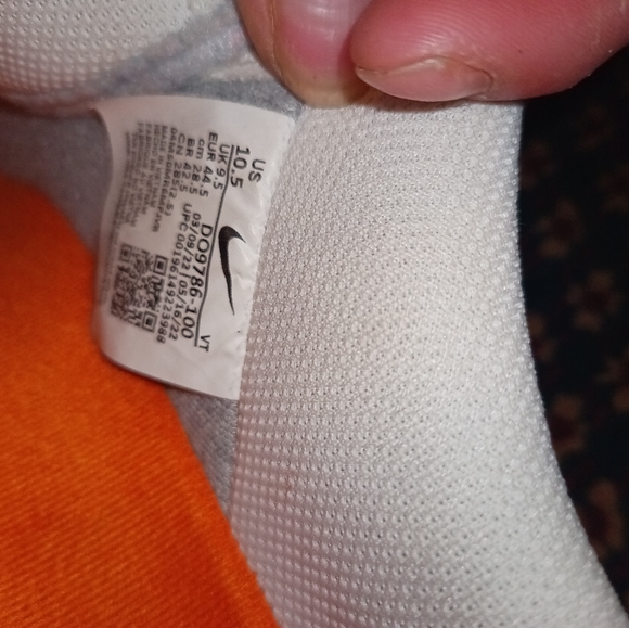 Nike Forces - Picture 3 of 5